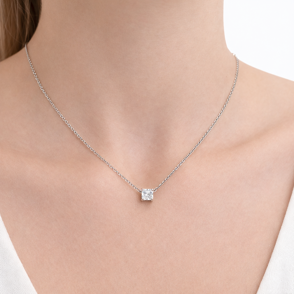 101326. Stainless steel chain with a small square bezel - silver