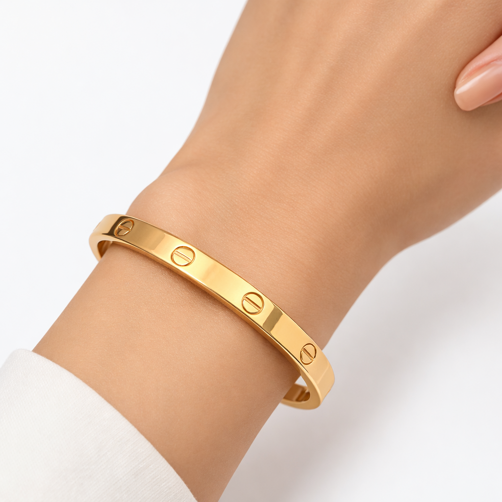 101369. Cartier Stainless Steel Bracelets - Gold