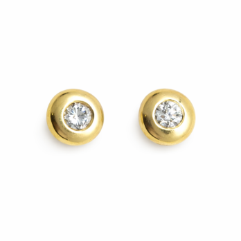 Stainless steel hoop with a gold-tone round stone